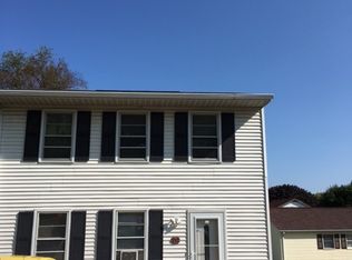 712 Hower St #SINGLE, Selinsgrove, PA 17870