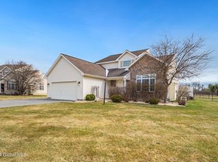20 Hunters Run, Ballston Lake, NY 12019