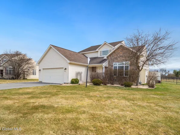 20 Hunters Run, Ballston Lake, NY 12019