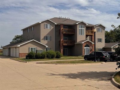 2824 Triple Crown Ln Unit 6, Iowa City, IA, 52240