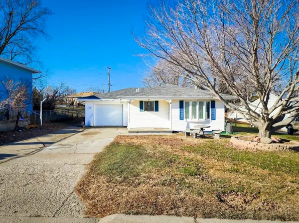1009 S Lincoln St, Madison, NE 68748