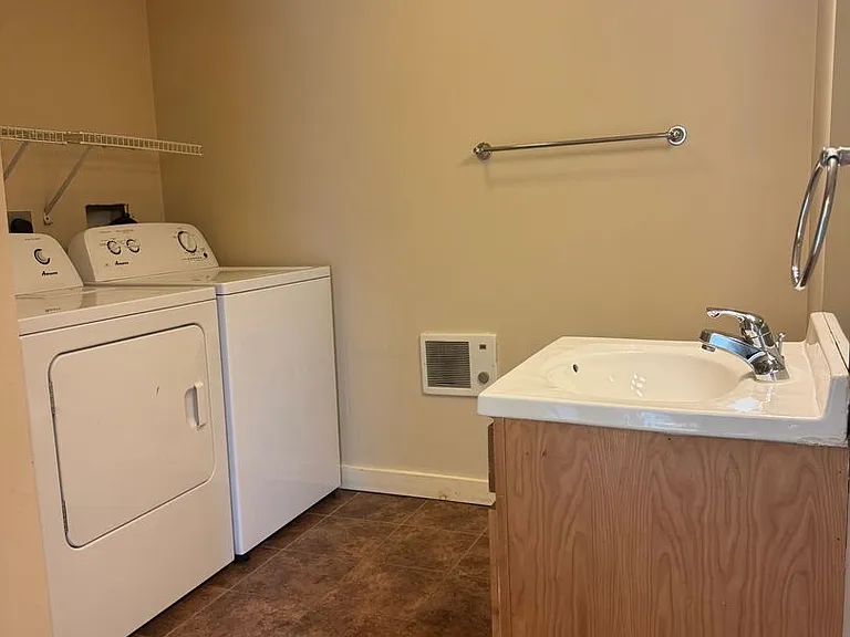1856 Quechee Main St #7 — Photo 10