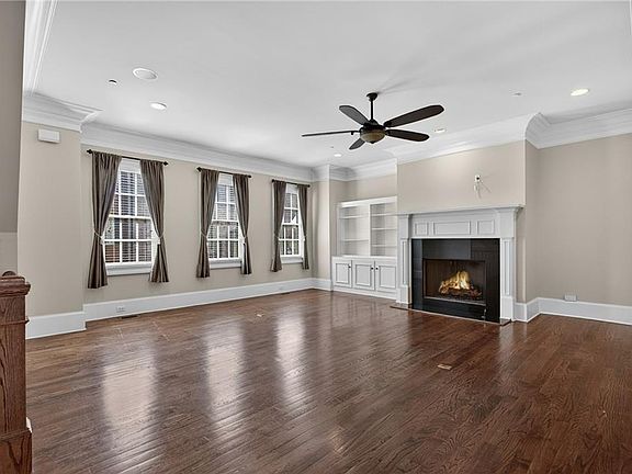2nd image of 3475 Roxboro Rd NE Unit 11