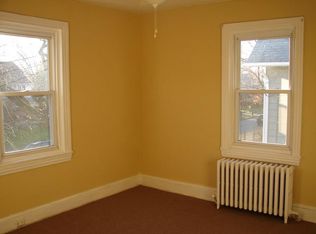 43 Church St, Beverly, NJ 08010