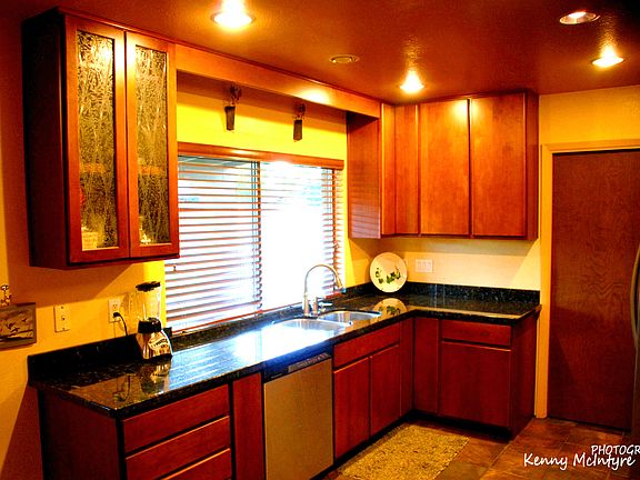 5th image of 3417 E Beryl Ln
