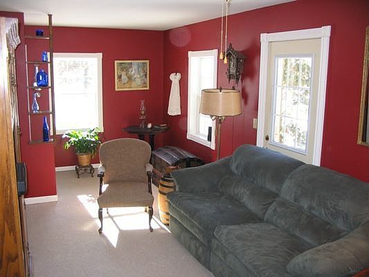 3rd image of 1036 Grand St