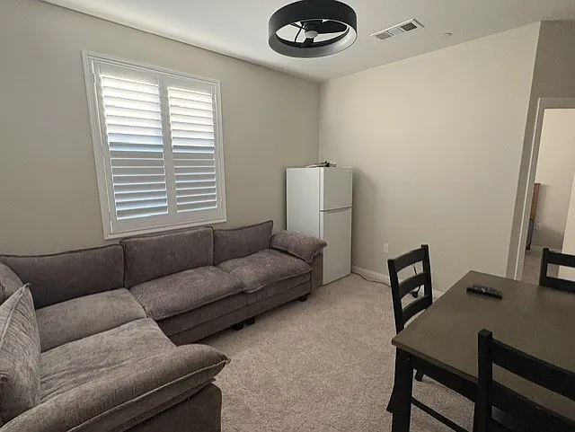 1527 Riverfront St — Photo 7