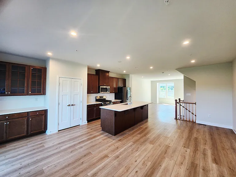 149 Glory Maple Ln — Photo 2