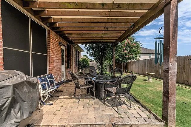 8957 Silent Brook Ln — Photo 33