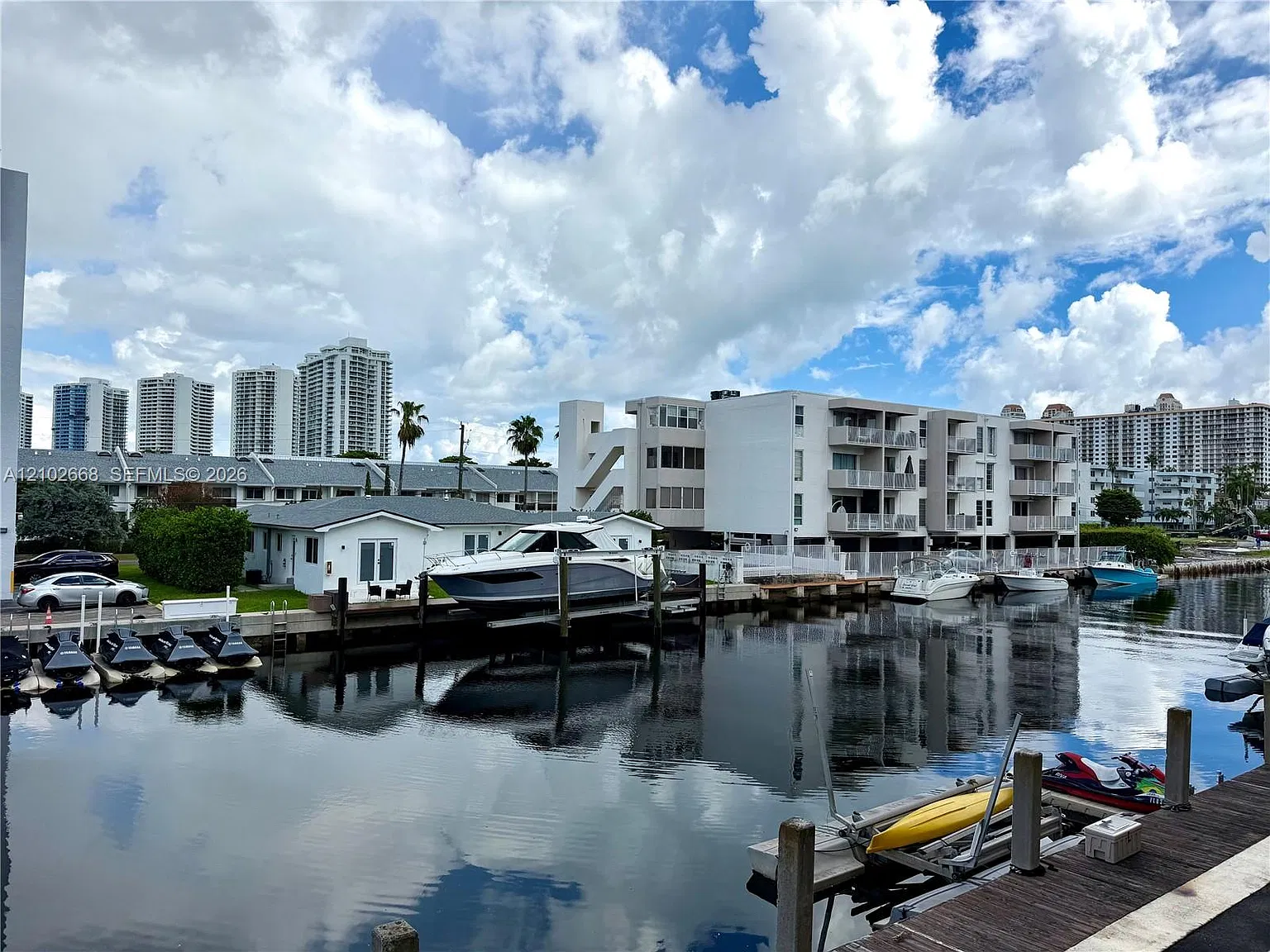 Caribbean House Condo — Photo 2