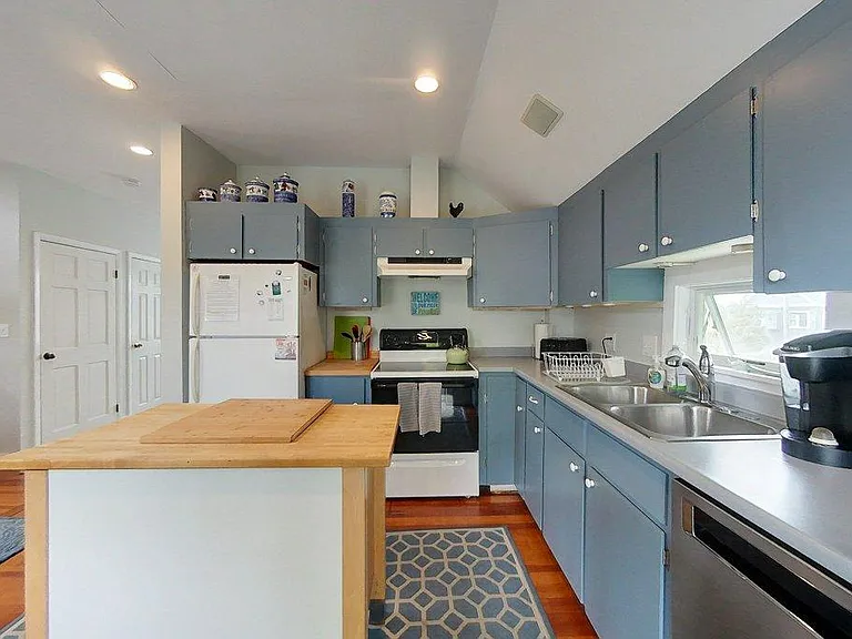23 Warren Ave #2 — Photo 6