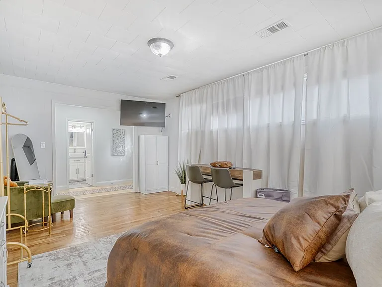 2221 Marann Dr #1 — Photo 8