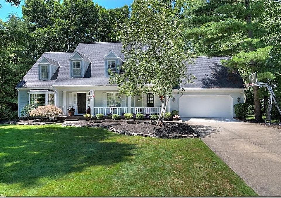 1st image of 165 Senlac Hills Dr