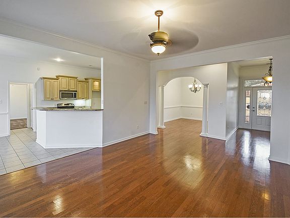 5th image of 9107 Deer Meadow Dr