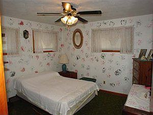 5th image of 129 Fernwood Dr