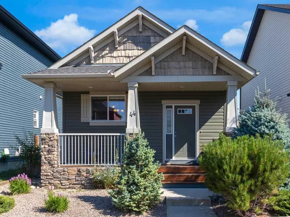 44 S Ravenslea Cres SE, Airdrie, AB T4A 0H3