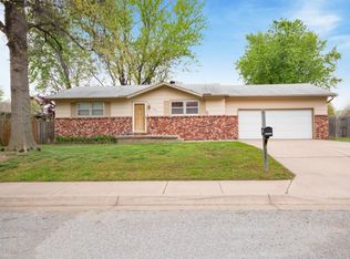 124 W Bernice Marie St, Mulvane, KS 67110