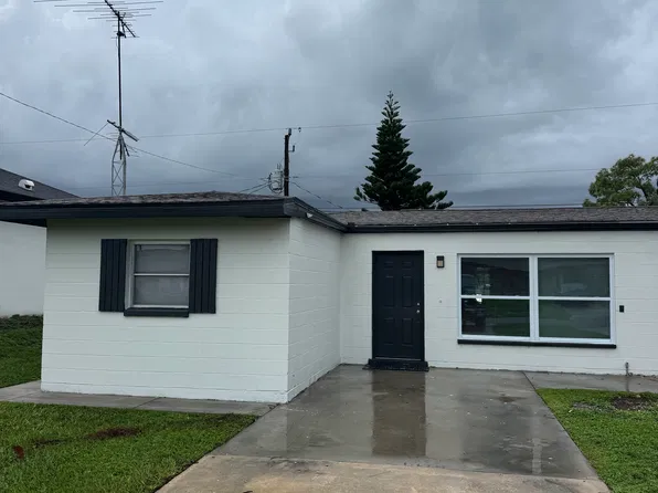 300 San Lorenzo Ave #300, North Pt, FL 34287