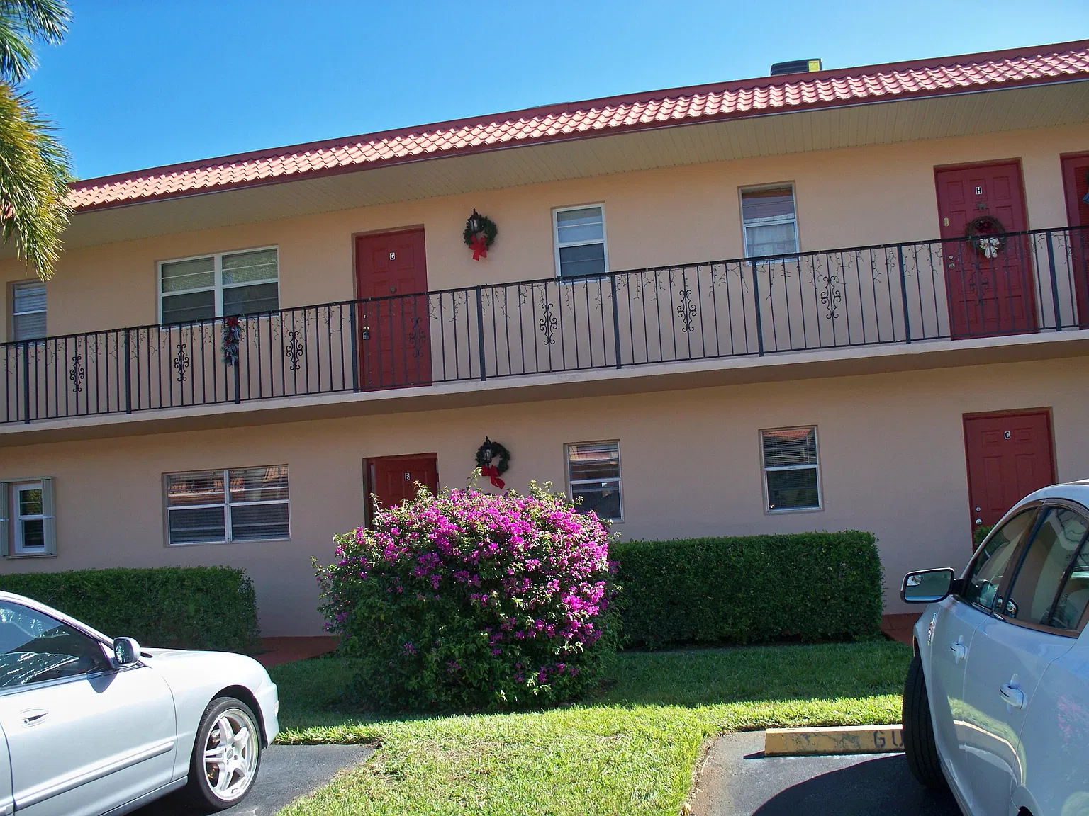 20 G — Photo 1