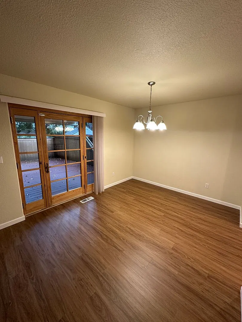 5206 Ivy Hill Lane SE — Photo 4