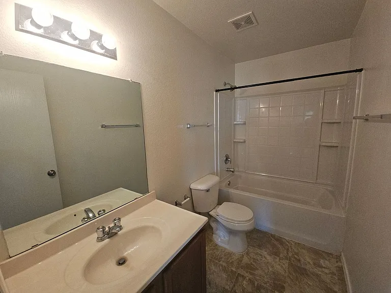 1432 Lauren Dr — Photo 26