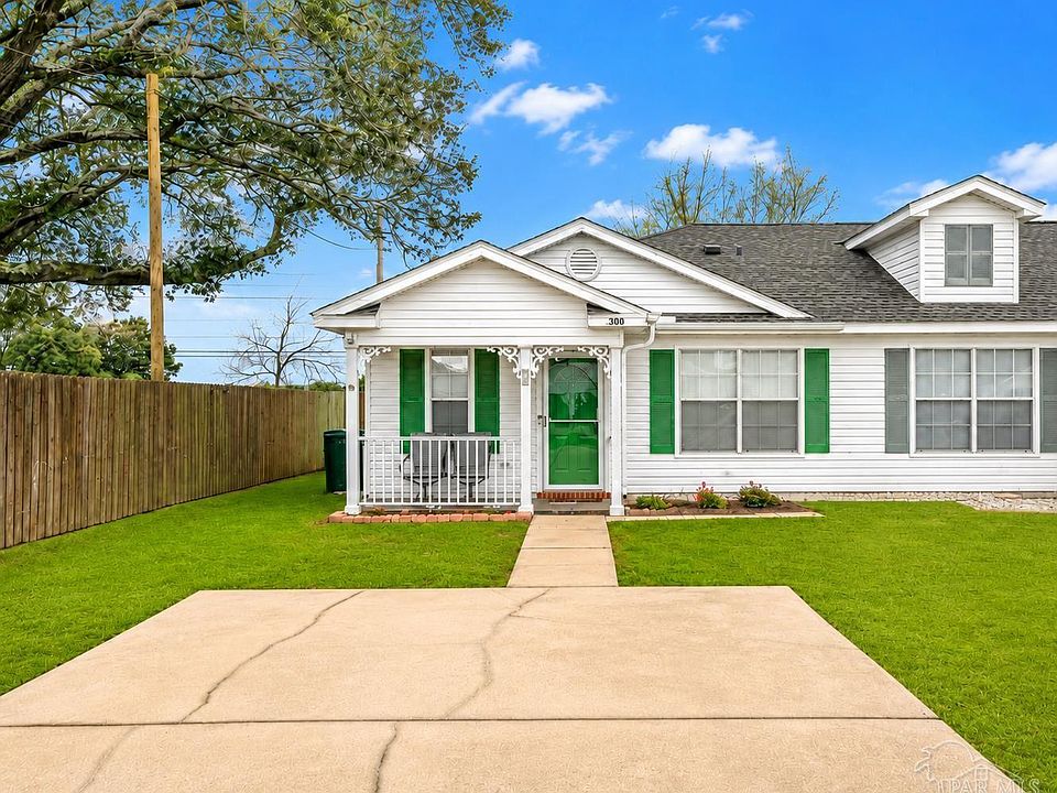 1st image of 300 Loveland Cir