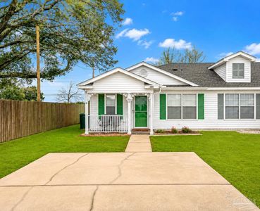 300 Loveland Cir, Pensacola, FL, 32526
