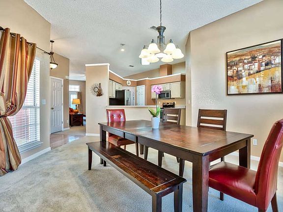 4th image of 2825 Dumont Dr