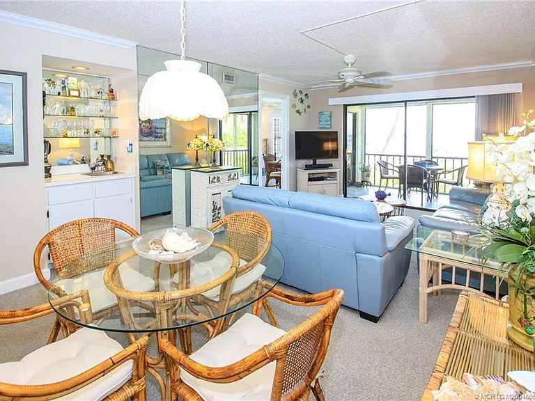 350 NE Edgewater Dr #202 — Photo 7