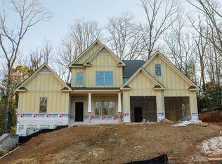 1049 Hartwell Xing, Gainesville, GA 30501