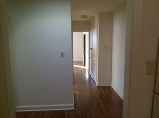1530 28th St SE APT 3, Washington, DC 20020