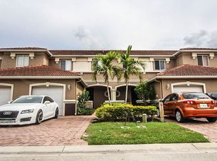 9724 Roundstone Cir, Fort Myers, FL 33967