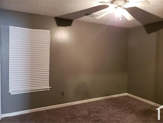 3 bed, 1080 sqft, $1,100 — Photo 3