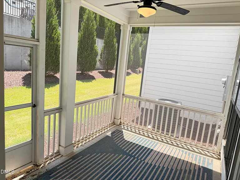 4921 Trek Ln — Photo 27