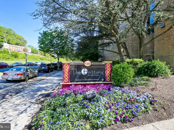 4500 S Four Mile Run Dr APT 1117, Arlington, VA 22204