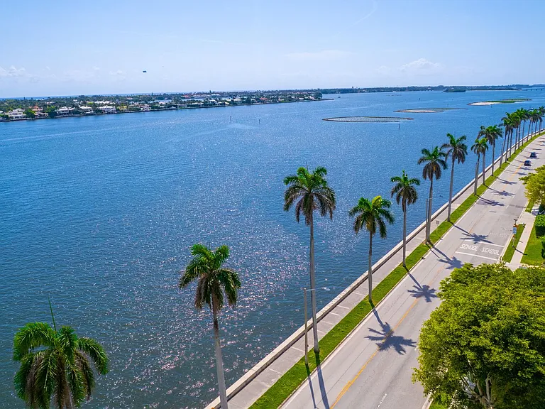 1601 S Flagler Dr #2120 — Photo 13
