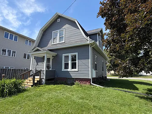 3202 Lincoln Way Photo 1