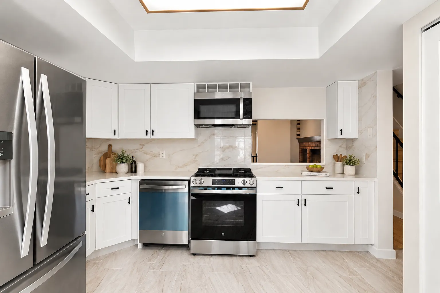 2 bed, 1418 sqft, $3,500 — Photo 1