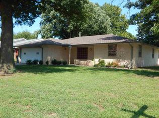 1001 Nottingham Rd, Enid, OK 73703