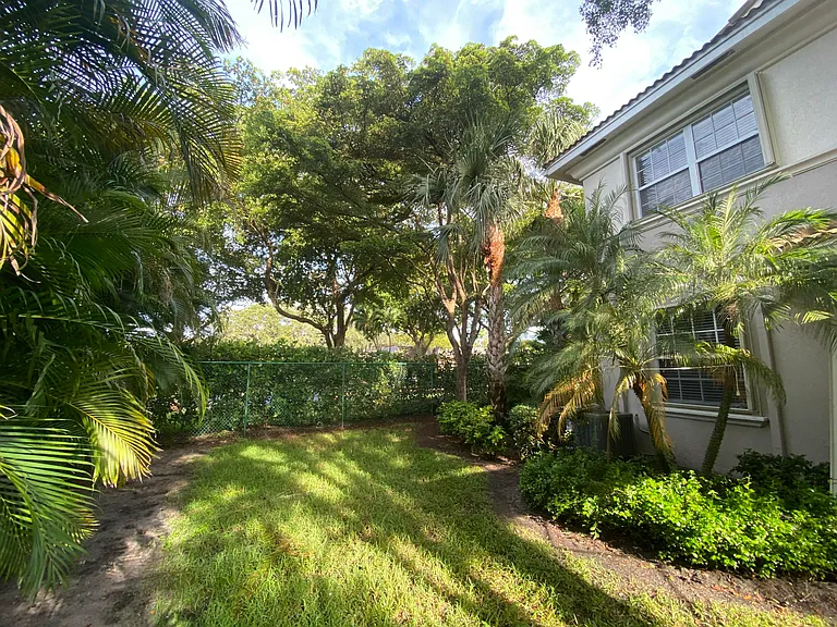 4456 Regal Ct — Photo 22