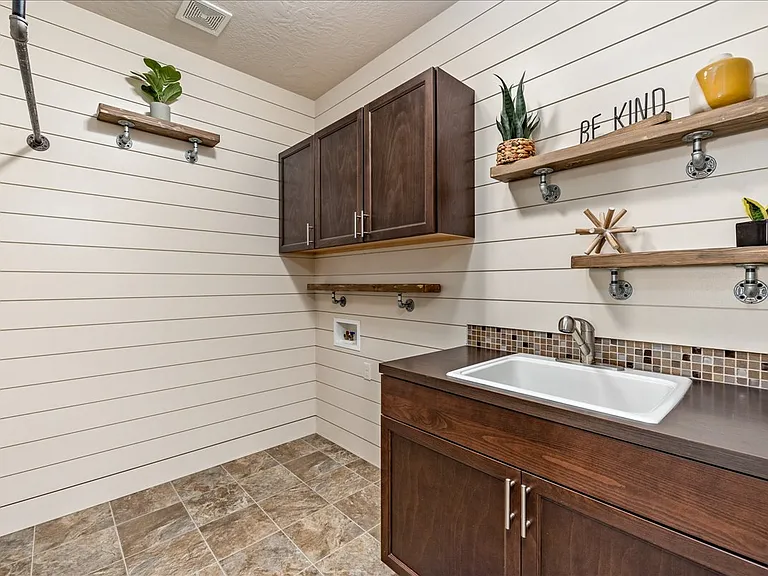 406 S Winslow Bay Way — Photo 22