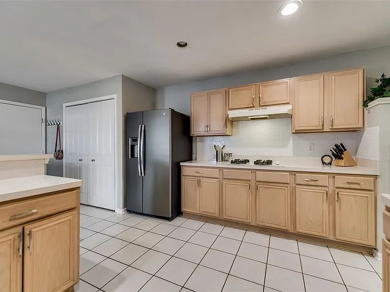 8801 Clearlake Dr — Photo 19