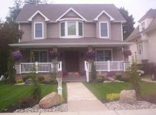 31 Aberdeen Rd, Elizabeth, NJ 07208