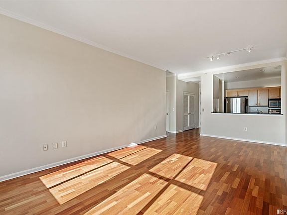 2nd image of 140 A South Van Ness Ave #1122