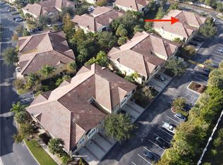 2884 Oakwater Dr, Kissimmee, FL 34747