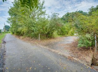 1312 Saratoga Rd, Kingsport, TN 37660