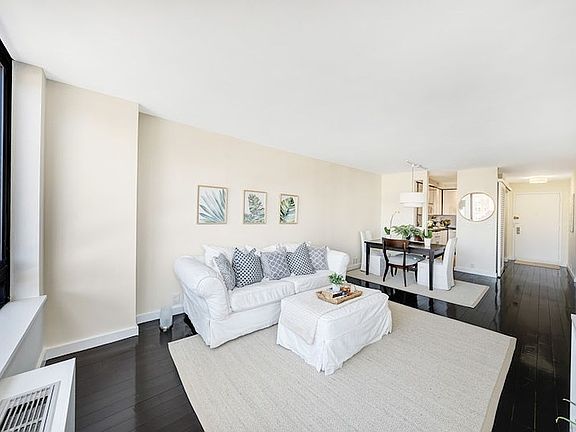 3rd image of 225 W 83rd St APT 11K