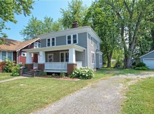 35 Chestnut St, Geneva, OH 44041