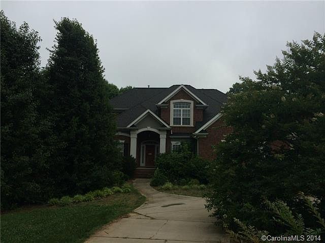 1st image of 9832 Arlington Oaks Dr