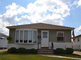 3107 Park Dr, Parma, OH